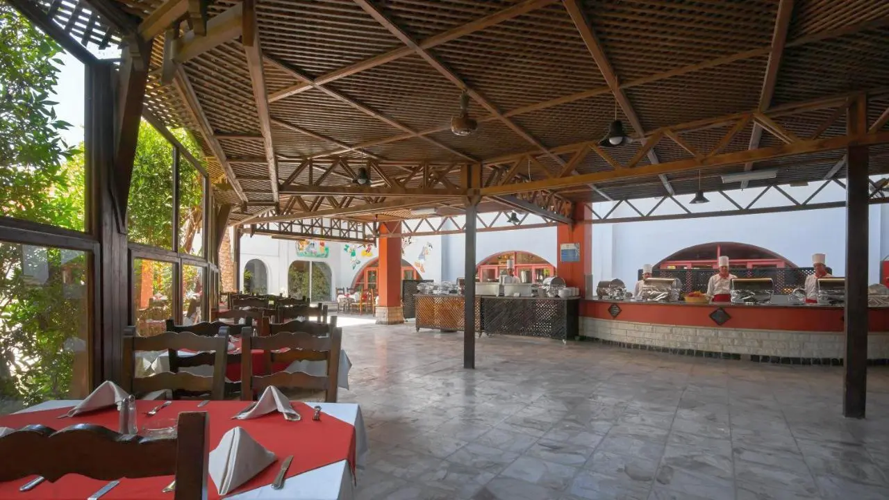 الفندق أرابيا أزور - الغردقة